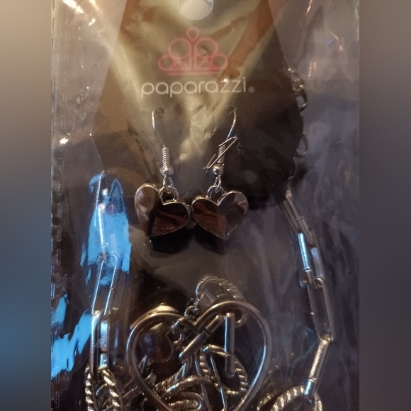 Paparazzi Necklace & Earrings Set NWT - Picture 2 of 3